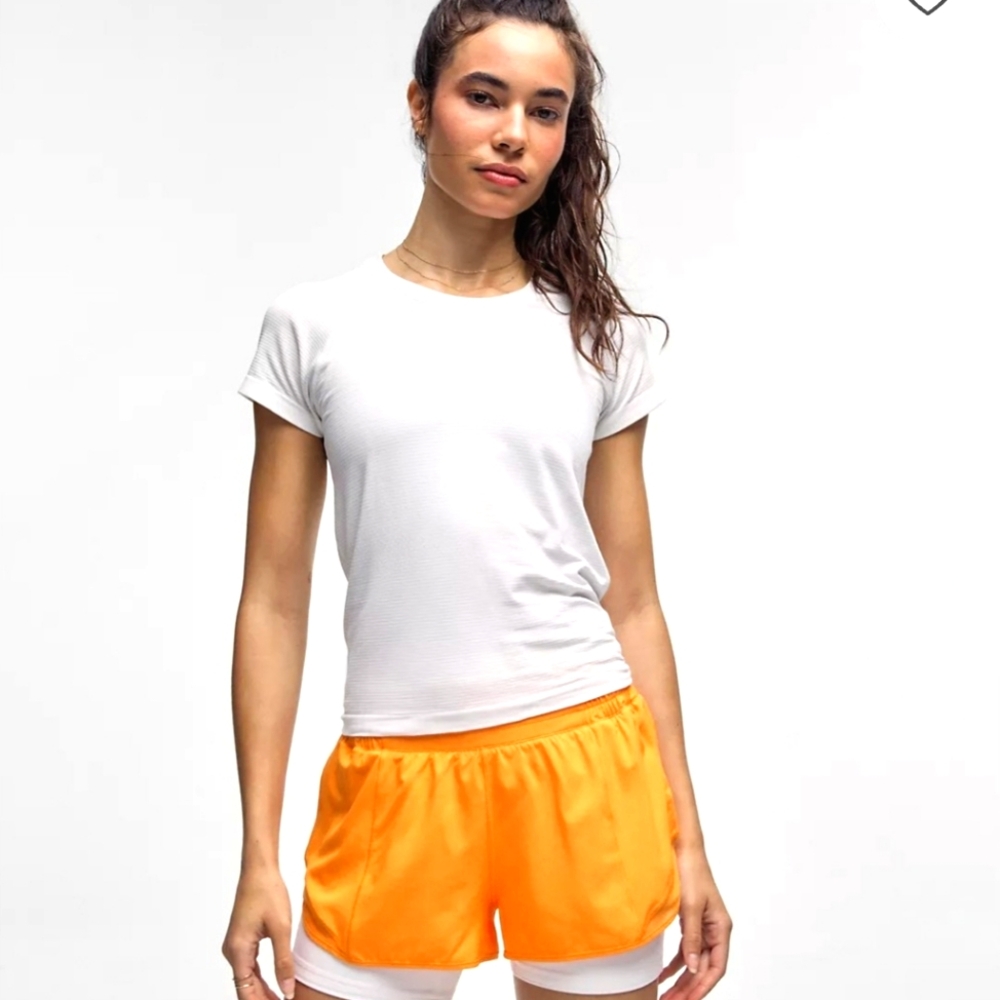 NWT Swiftly Tech Short-Sleeve Shirt 2.0 Hip Length Workout Top